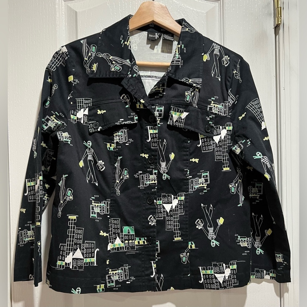 Dina K button front top, black with city scenes- size 8